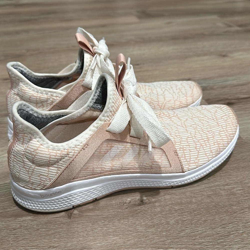 EUC Women’s Bounce Edge Lux Running Shoe